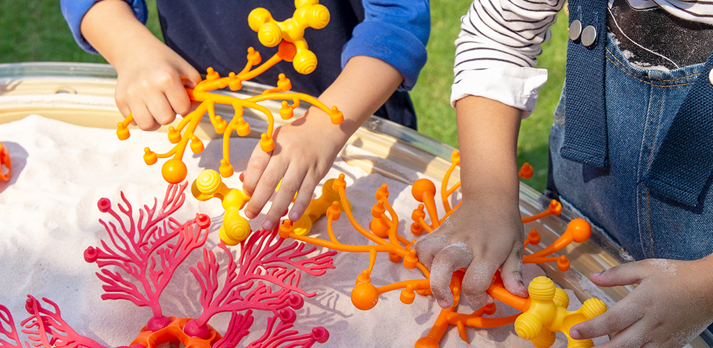 The Role of Educational Toys in Enhancing Motor Skills and Coordination