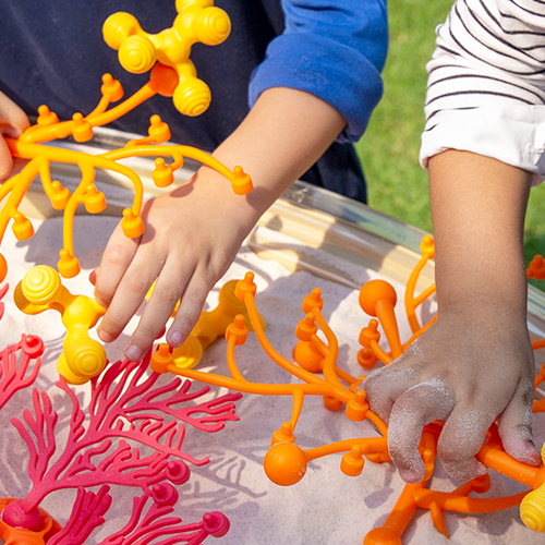 The Role of Educational Toys in Enhancing Motor Skills and Coordination